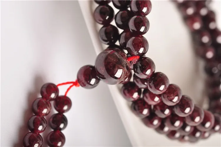 Натуральные винно-красные гранат, 108 бусин, бисерные браслеты, тибетские четки, буддизм, молитвенные бусы
