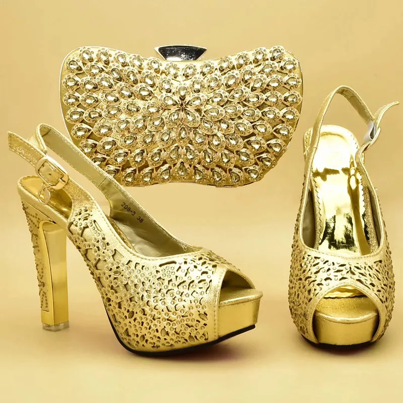 Новое поступление итальянская Дамская обувь и подходящая Сумочка в комплекте; Украшенные стразы женские туфли-лодочки Женская обувь на высоком каблуке; элегантная обувь