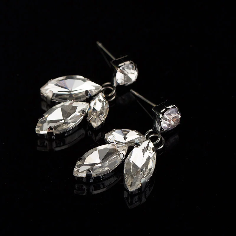 

YFJEWE Brand Design Clear Crystal Stone Stud Earrings For Women Handmade High Quality Fashion Earrings Party Gifts #E141