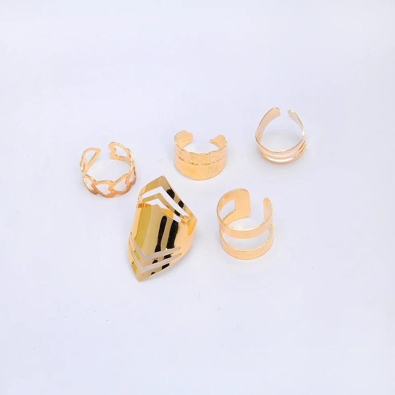 docona-5pcs-set-Trendy-Bague-Punk-Joint-Circle-Mid-Finger-Rings-Set-for-Women-Adjustable-Gold (3)