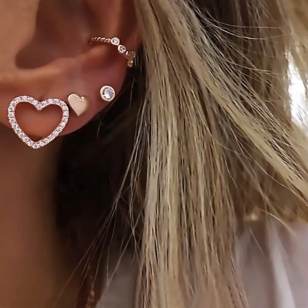 

4 pcs Elegant Heart Crystal Circle Piercing Earrings Set for Women Lovely Gold Color Small Round Zircon Ear Studs Cuff Earring