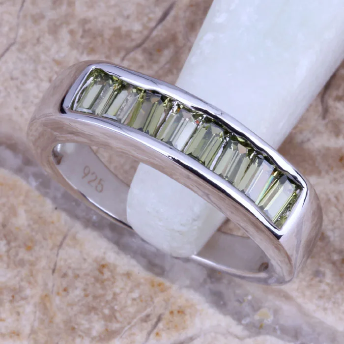 

Charming Green Peridot Silver Stamped 925 Fashion Fine Ring Size 6 / 7 / 8 / 9 R0020