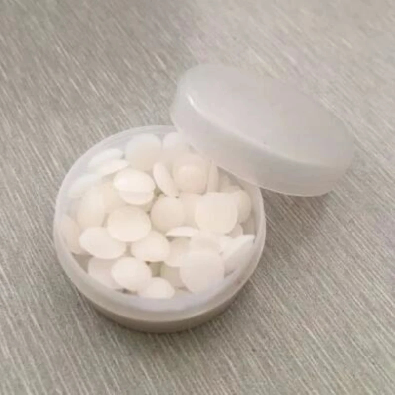 

Mesika Wax Magician Wax for Tarantula & Spider Pen & Thread Reels magic wax white magic prop