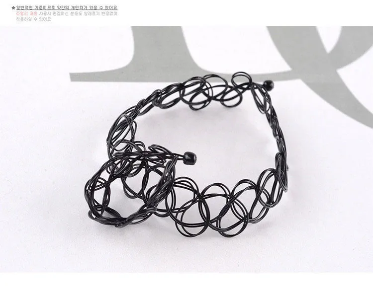Classic Stretch Tattoo Choker Necklace Cheap High Quality Retro Geometric Elastic Adjustable Women Chokers Neckless Bracelet Set (2)