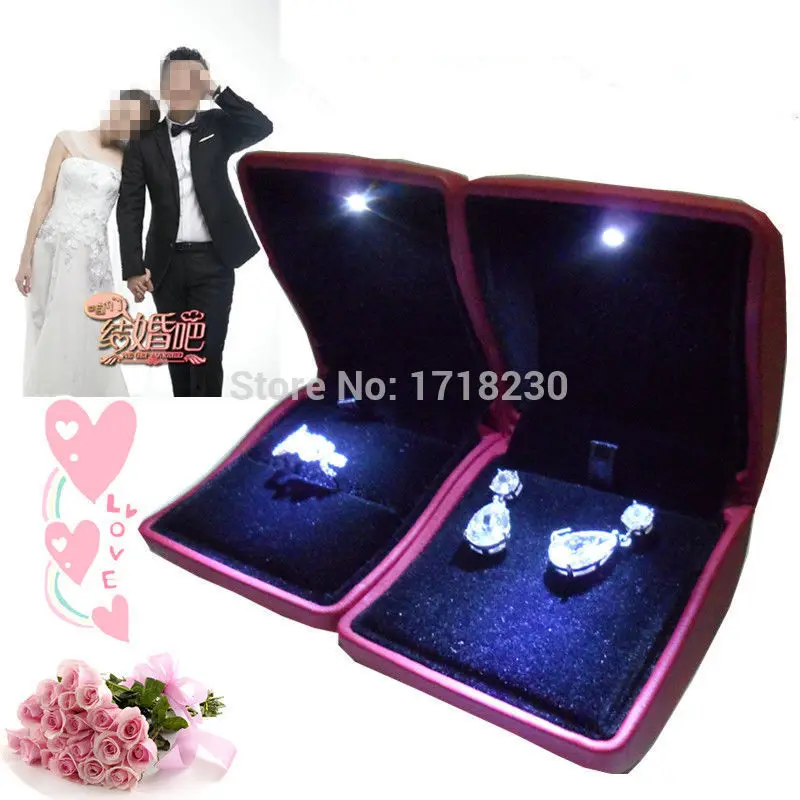 Red Luxury Deluxe LED Lighted Ring Box Case Jewelry Propose Engagement