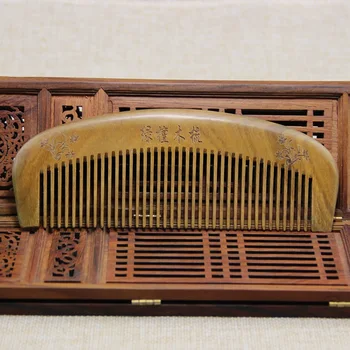 

The wooden comb comb hand boutique Green Sandalwood antique jewelry gifts