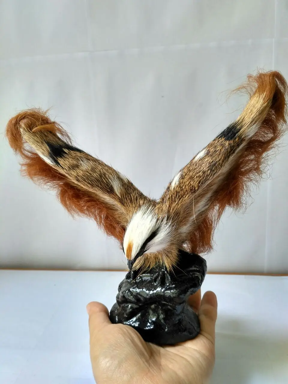 small cute simulation eagle model plastic&fur wings eagle doll gift about 20x19cm calibre wings 1 72 usa warp fortress f14 air force fighter plane model