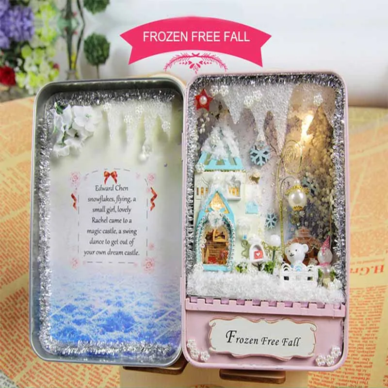

Creative Miniature Houses Model Iron Box Wood Micro-landscape Model Simulation Box Theater Children Birthday Festival Presents