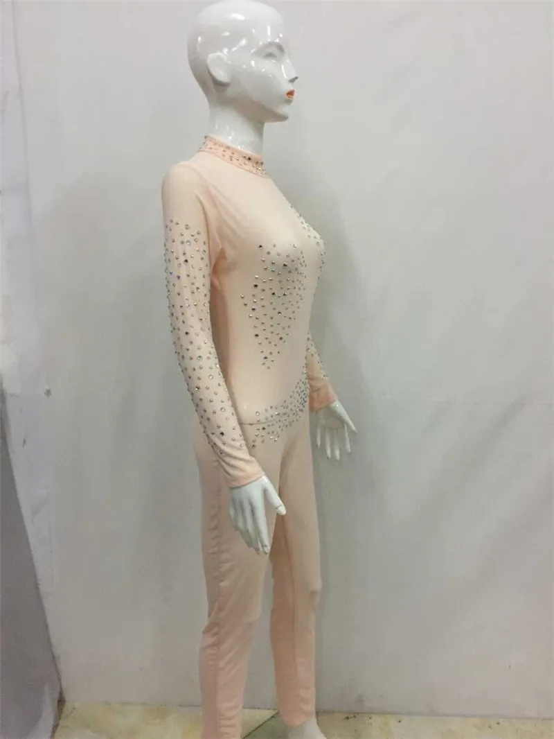 de malha pura transparente enfeitado com strass