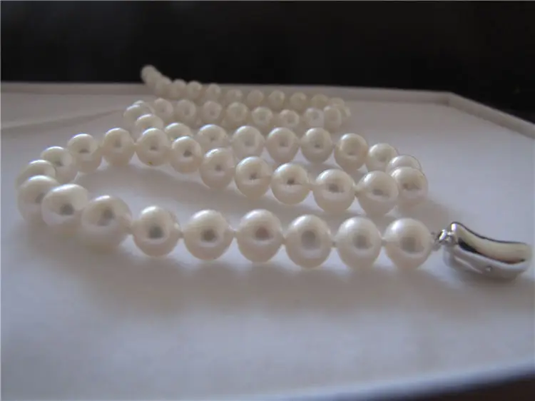 

20" 8-9MM SOUTH SEA WHITE PEARL NECKLACE AAA