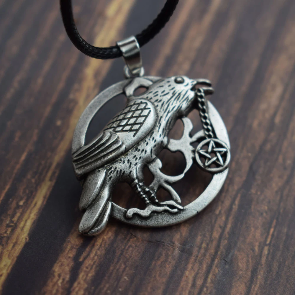 Gothic Raven Grand Collier Pendentif Noir Déclaration Wicca Crow Bird Skull Wing