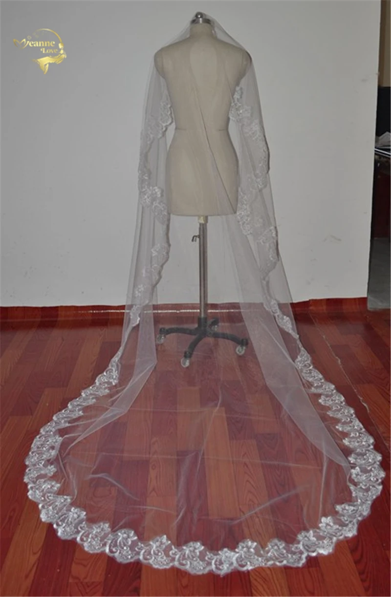 

Free Shipping ! 300 cm Long ! New Fashion 2018 Wholesale White Ivory Applique Edge Bridal Veils Wedding Veils ACCESSORIES OV0006
