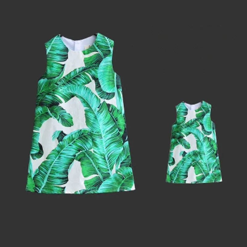 Brand new Summer fashion dress Vest skirt Green banana leaf printing Woman Girls Family fitted Mother daughter cotton A dress form fitted solid cami dress