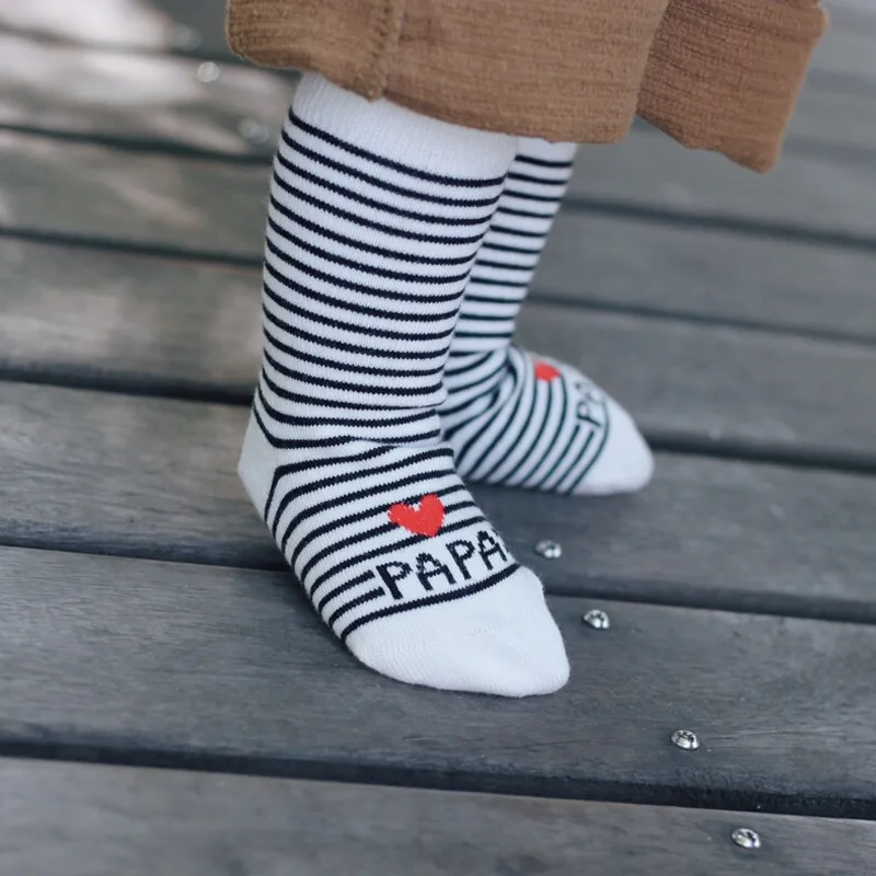 Детские носки 2 пары/компл. милые детские с надписью Love Dad And Mum для От 1 до 3 лет