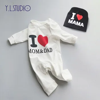 

New Year's Costume for Newborn Baby Boy Jumpsuit Long Sleeve Romper Toddler Girl I Love Dad and Mom Onesies Hat 2PCS Outfits Set