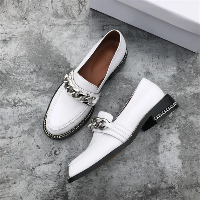 Woman Loafers Thick Metal Chain Genuine Leather luxury shoes women designers Lady Flat Shoes Design Round Toe Heels Oxford