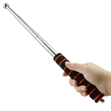 Телескопический контрольный инструмент колючий молоток мягко нажав на стену