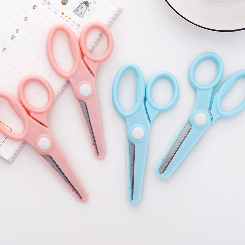 1 Piece Cartoons Mini Scissors Plastic Kindergarten Manual Round Head  Safety Kids Scissors Cute Scissors - AliExpress