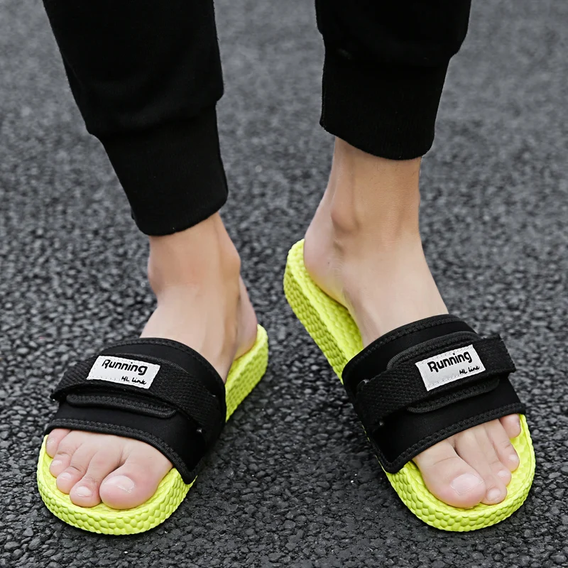 

2019 Popular Men Shower Slippers Anti-Slip Beach Slippers for Men Comfortable Flip Flops Beach Shoes Ultralight Flats Slippers