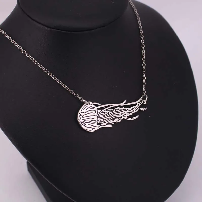 

hzew jellfish pendant necklace sea creature animal necklaces gift