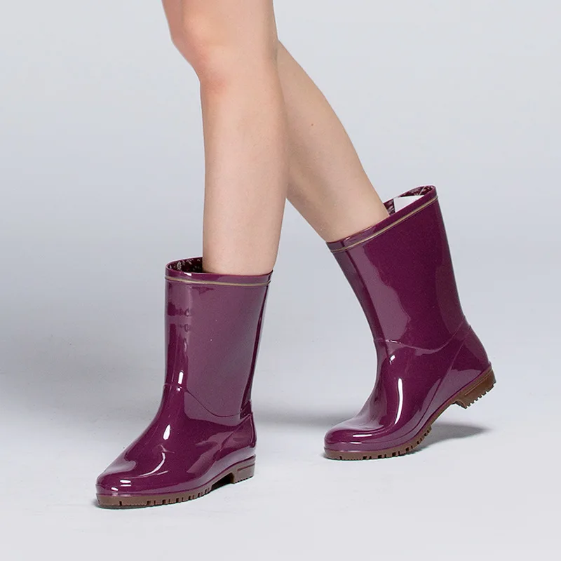 New  PVC fashion rain boots women boots slip-proof lightweight water shoes rubber shoes