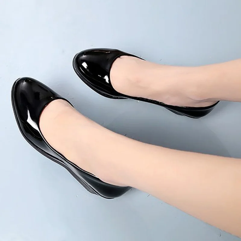 

1 Pair Women Round Toe Shoes Wedge PU Leather Middle Heel Shoes With Low-cut FC55