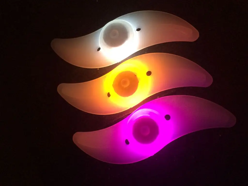 New Bicycle Light with Battery 2016 Bike Accessories Cool Bike Spoke Wheel Light Safe Bicycle Accessories New Bisiklet Aksesuar