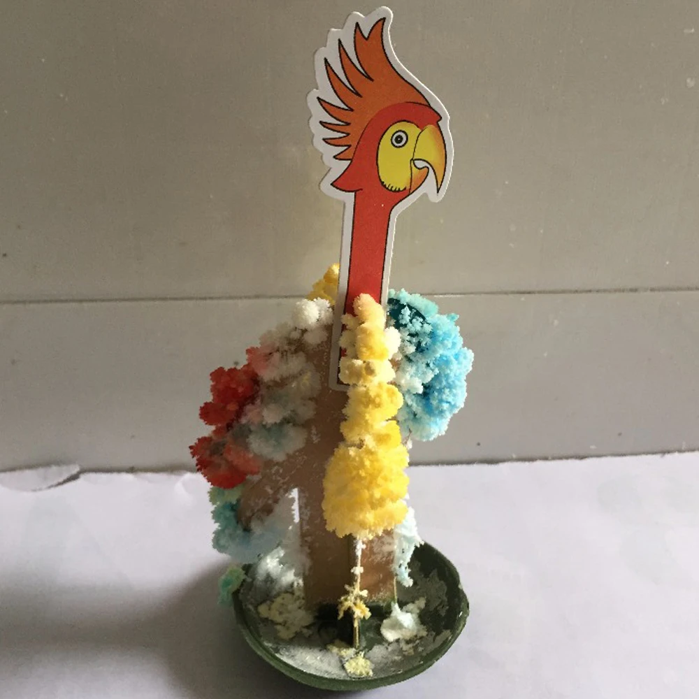 

50PCS 2019 130mm H Multicolor Paper Growing Magic Parrot Tree Magically Christmas Trees Educational Science Toys For Children