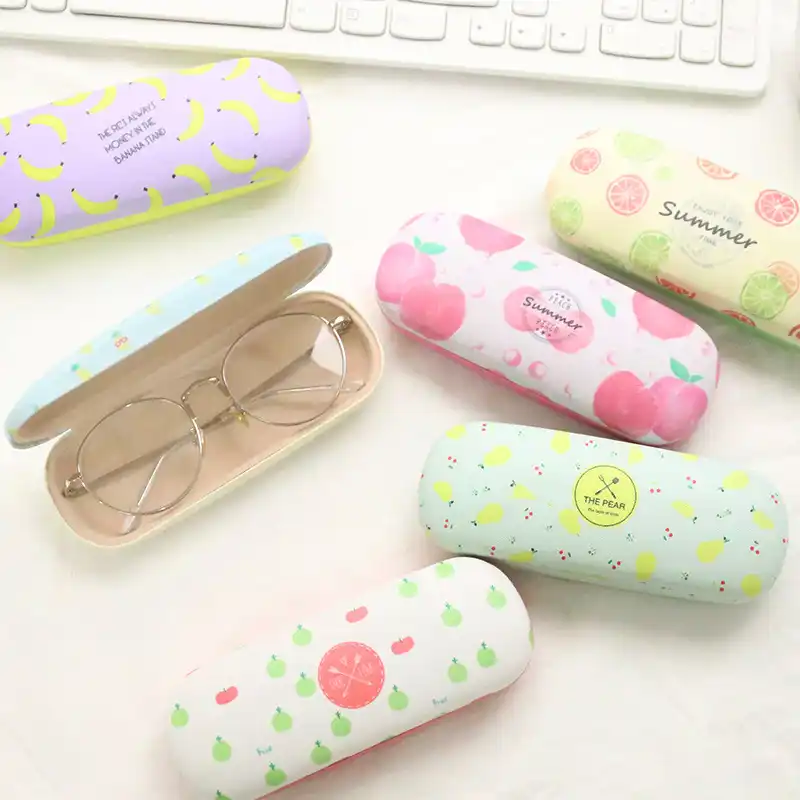 how to pull off round sunglasses