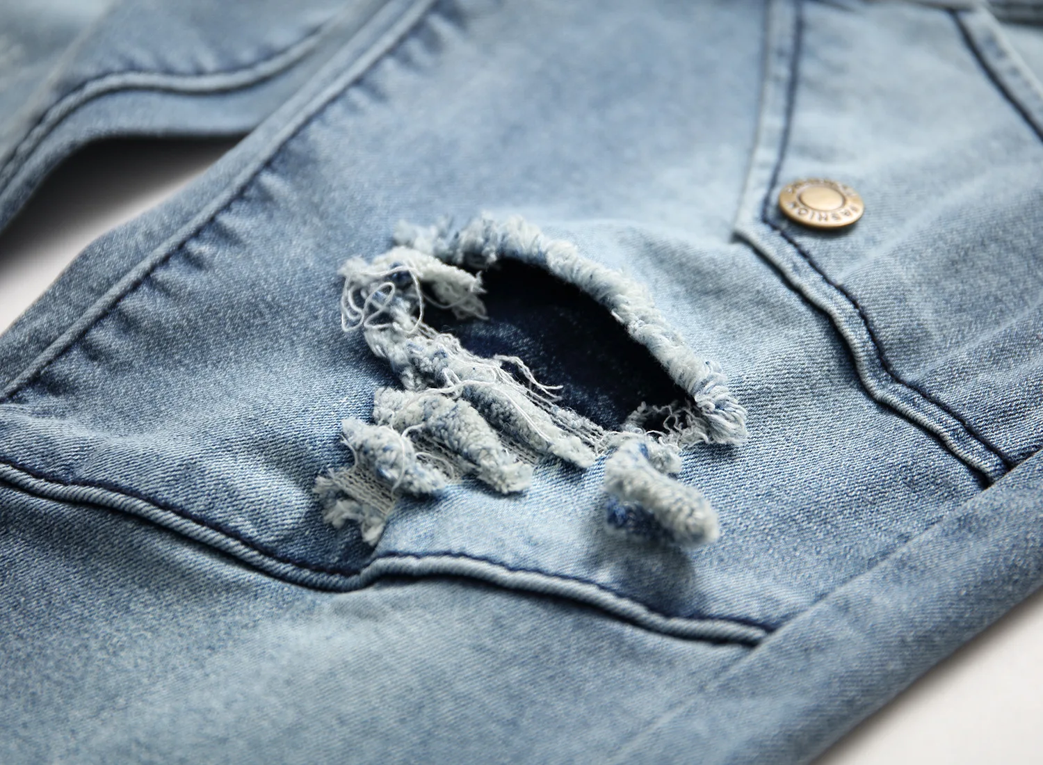 H. A. Sueno/2019 Новое поступление светло-голубые рваные длинные штаны в стиле хип-хоп с потертостями рваные джинсы скинни винтажные мужские