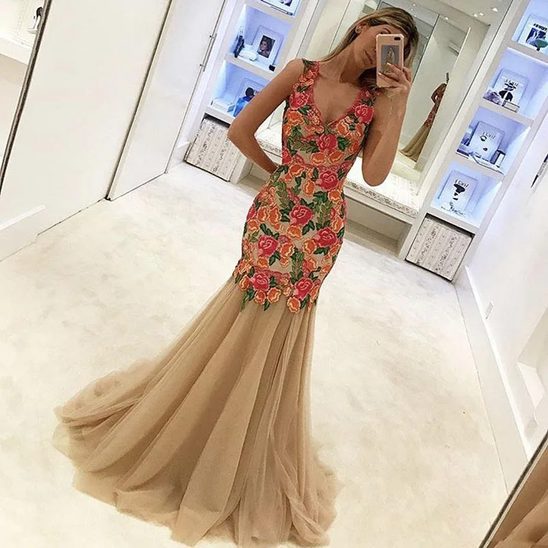 Free Shipping Plunging Evening Gowns V Neck Sleeveless Appliqued Colorful Flowers Floor Length Mermaid Prom Dresses 2019179