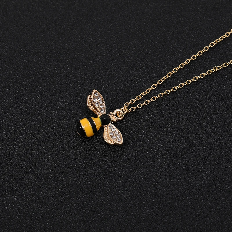 

Christmas Elk Deer Head Zircon Chain Necklace Enamel Crystal Bumble Queen Honey Bee Cartoon Colorful Animal Fox Necklace