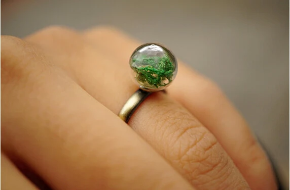 

wholesale 10pcs/lot bronze tone galss bottle Real moss ring , nature ring good luck ring , mini jewelry