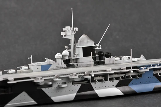 1/700 Трубач 06709 немецкий ВМС Граф Цеппелин модель хобби