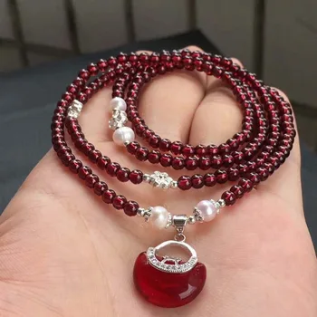 

Natural Garnet Four Bracelets With Red Zirconia Pendant Pendant Natural Pearl Silver Flower Flower Accessories