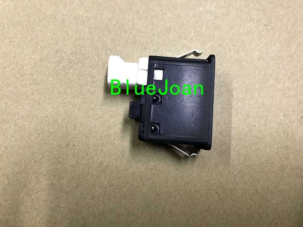 BMW USB AUX Plug new..