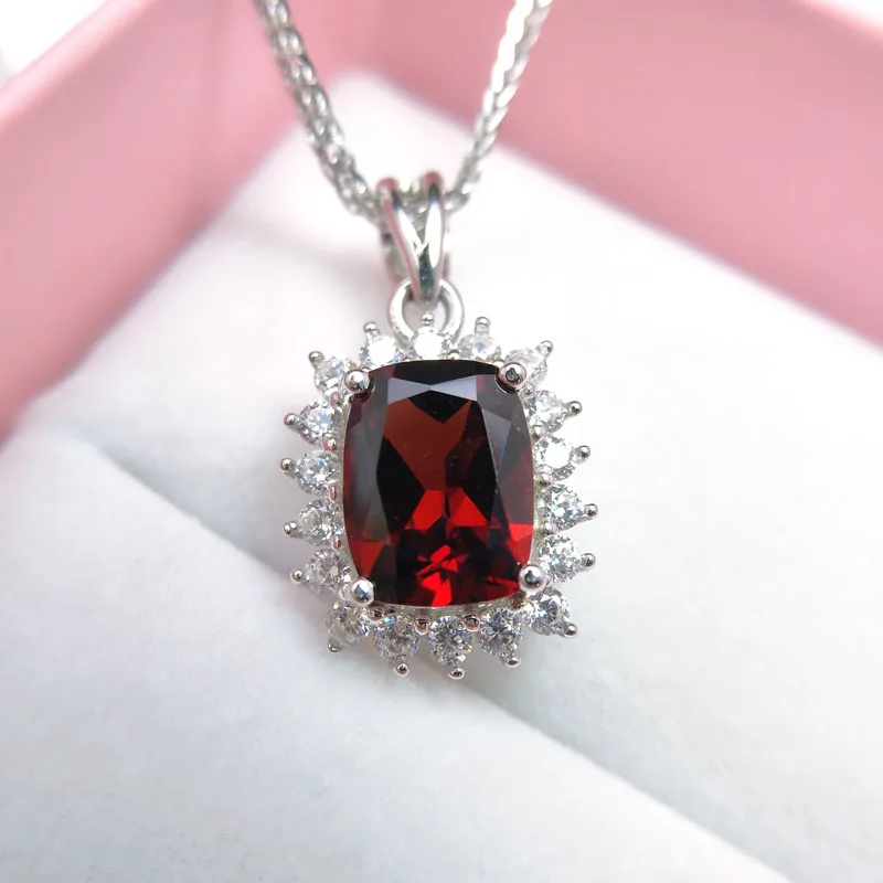 

Rosalie,100%Natural Mozambique red garnet good quality gemstone pendant necklace with chain for women fine jewelry nice fashion