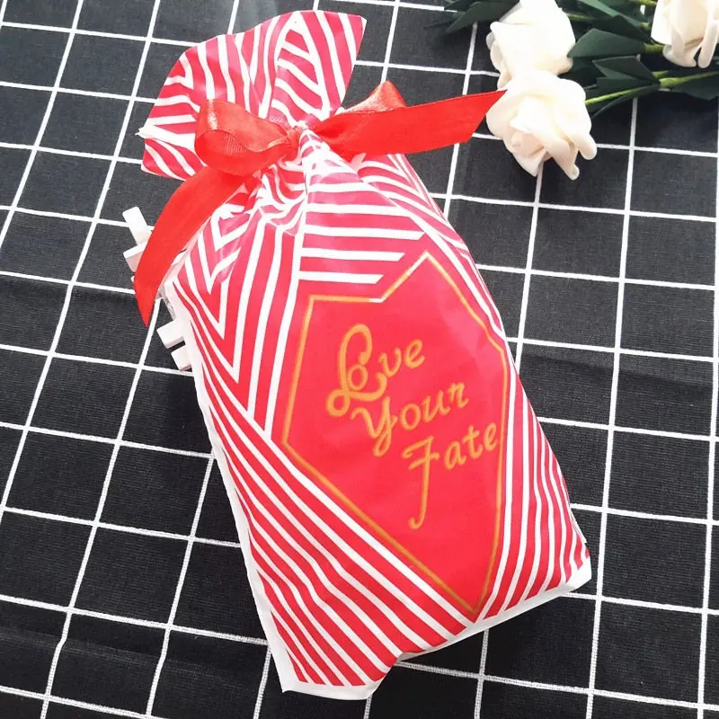 LBSISI жизнь 50/100 шт Пластик сумка-кисет для лечения с лентой для печенья снэк конфеты День рождения свадьбы пользу подарочные пакеты - Цвет: Love Your Fate