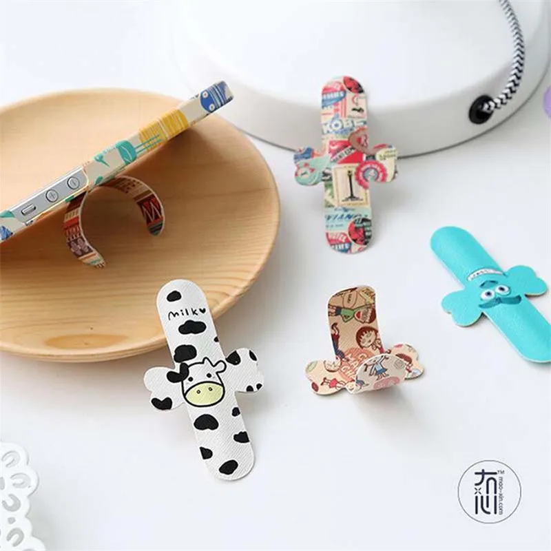 

Portable Cartoon Phone stand mini Self-adhesive phone holder noslip colorful phone bracket for IPhone 5s 6 6s 7 plus Samsung