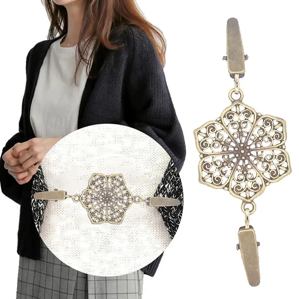 

Vintage Hollow Flower Women Dual-End Clamp Sweater Shirt Collar Cardigan Clip pins and brooches christmas brooch dropshi[pping