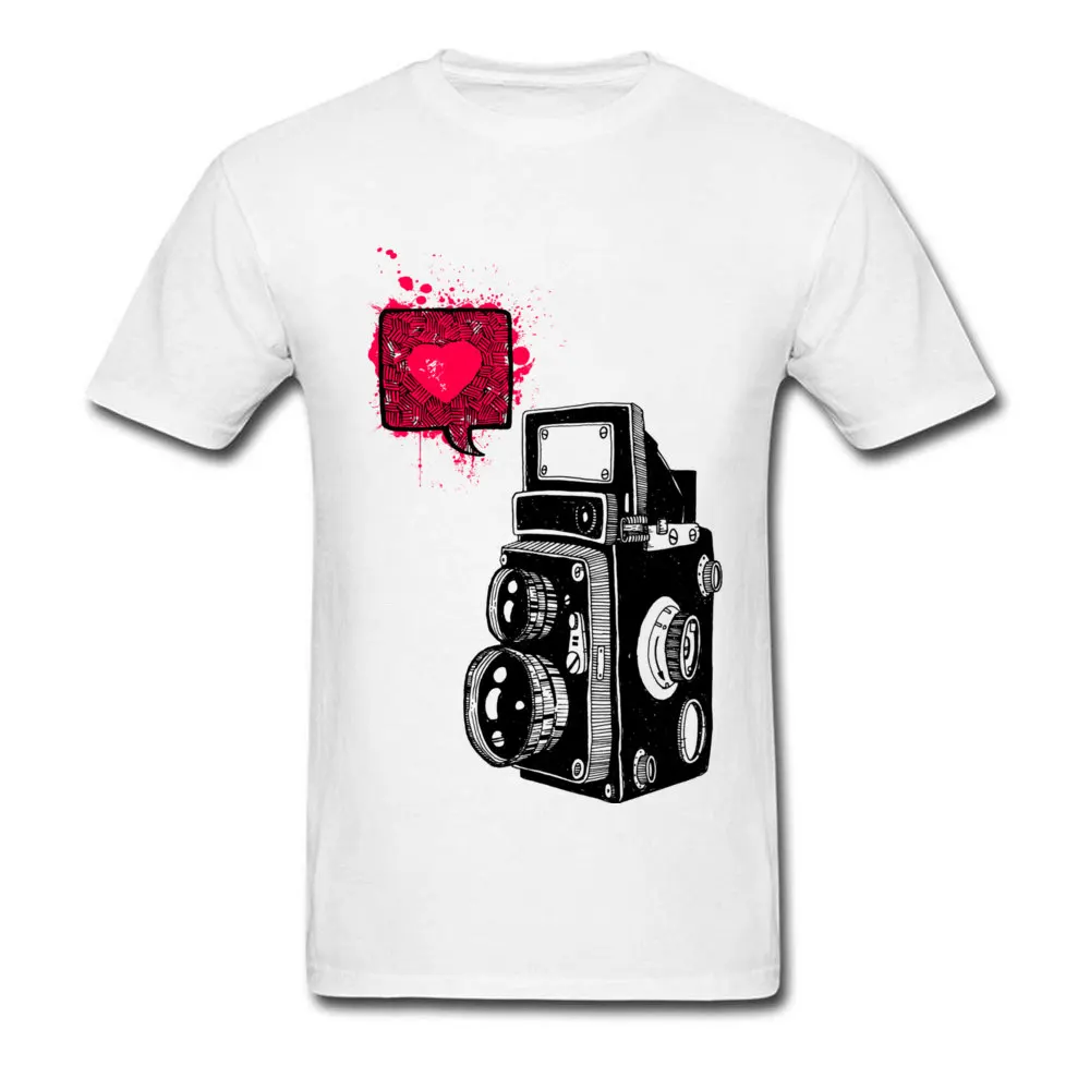 

Photo Love T-shirt Men Vintage Tops Graphic Street Tees 2018 New Hip Hop Clothes Classic Camera Printed On Adult T Shirts