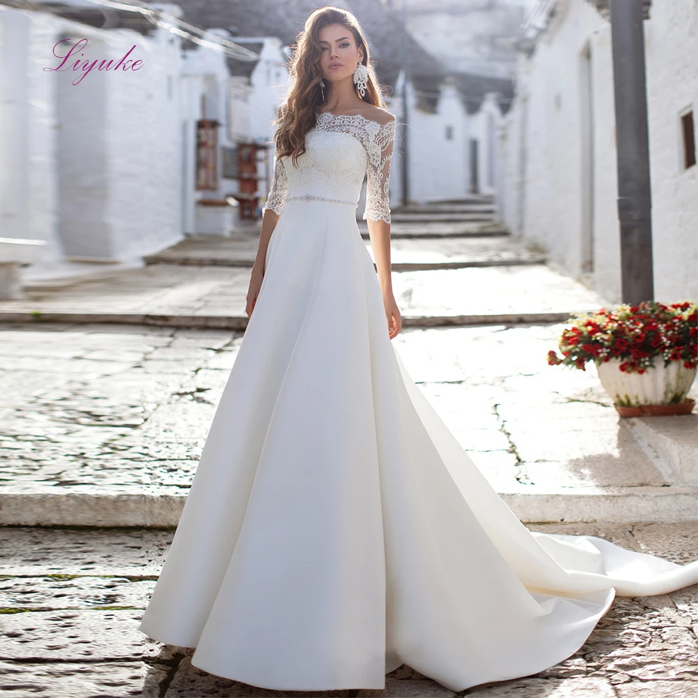 

Liyuke 2019 Married A-line Wedding Dress Lace Appliques Beading Sashes Half Sleeves Stain Customized Floor-length