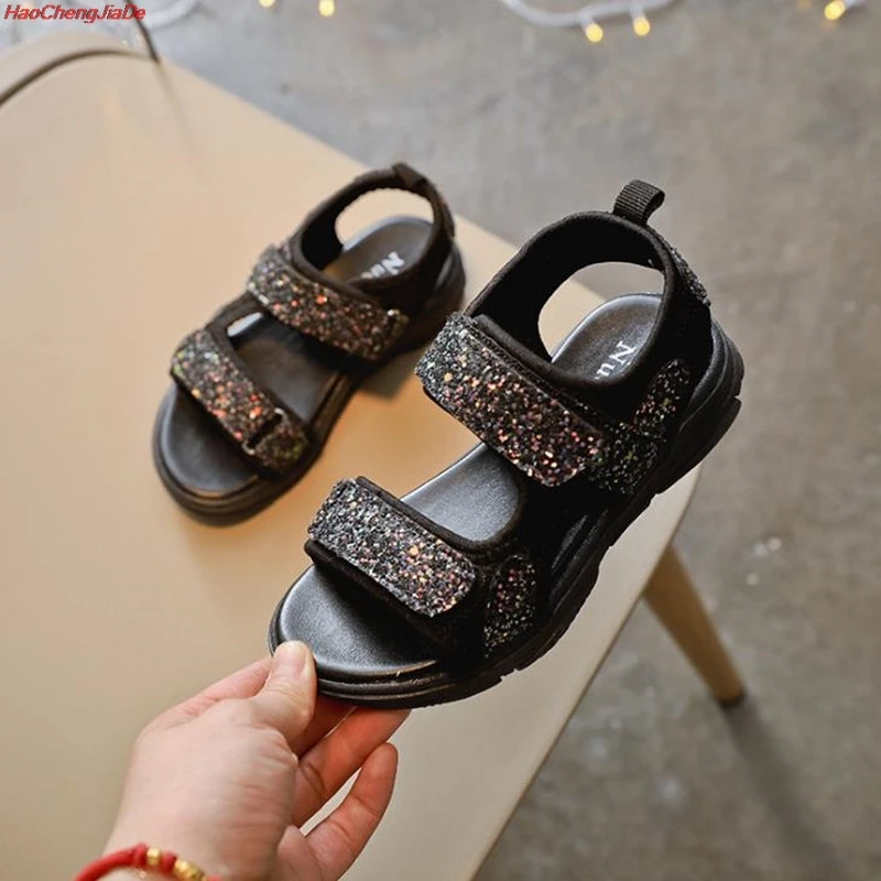 

HaoChengJiaDe Children Leather sandals summer new sequins flat princess shoes Korean female student sandals High quality shoes