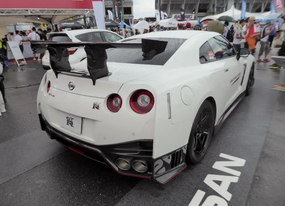 Car Accessories For Nissan R35 GTR N-ATTK Style Carbon Fiber Rear Spoiler(Included Light) Glossy Finish Trunk Wing High Leg Kit