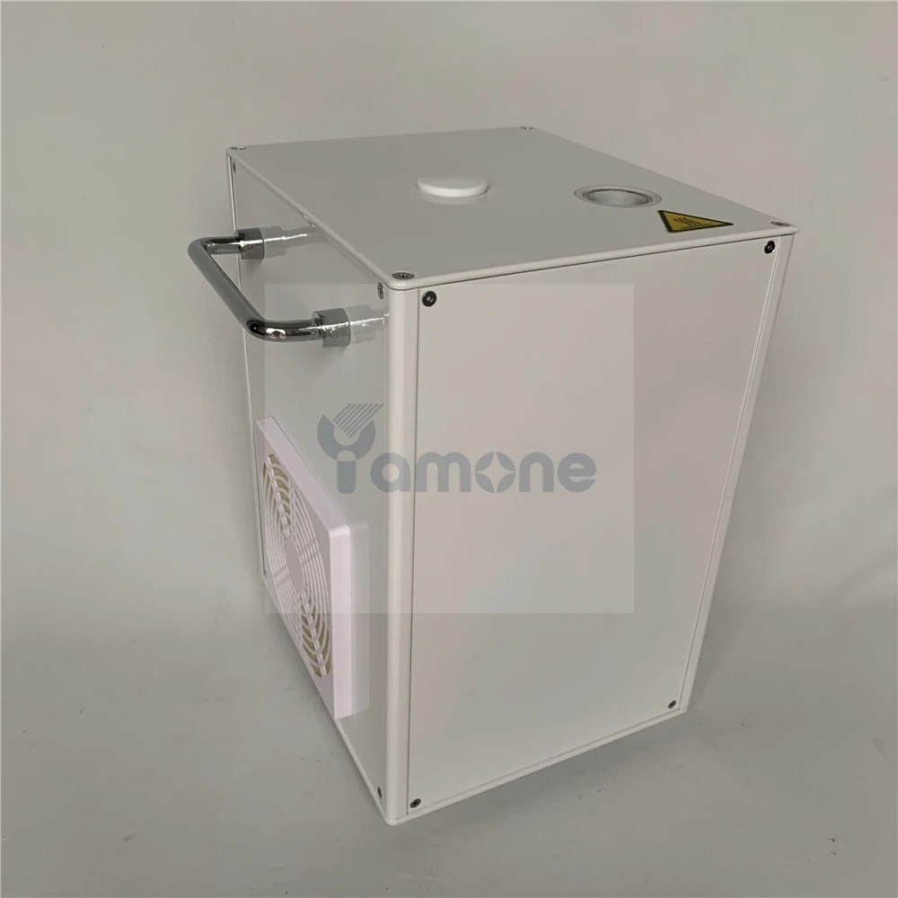 YM White Spark 09