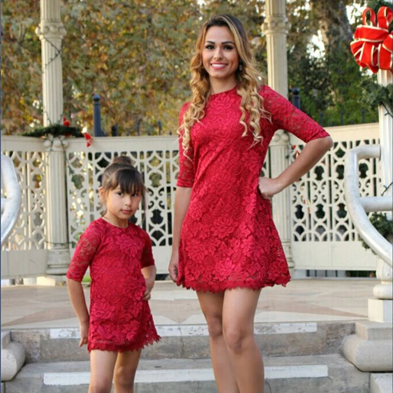 

Matching Family Outfits Mommy Daughter Dress Half Sleeve Red Lace Ruffles Girl Dress Pretty Princess Party Dress Girls Clothing