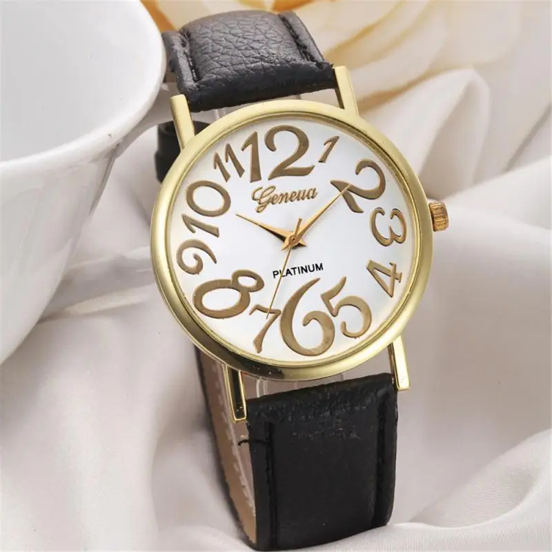 

Fashionable Luminous Round Dial Big Number Figure PU Leather Strap Watch