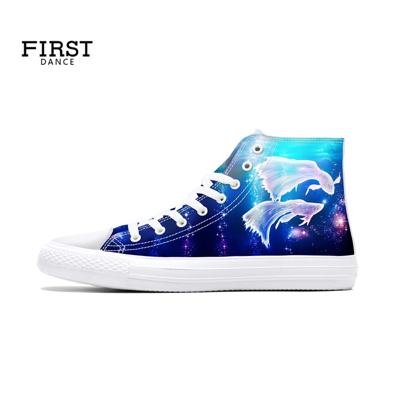 lightweight canvas sneakers