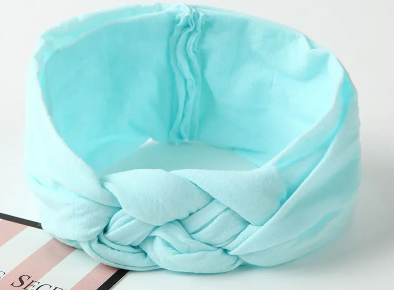 9225137971_1463196279