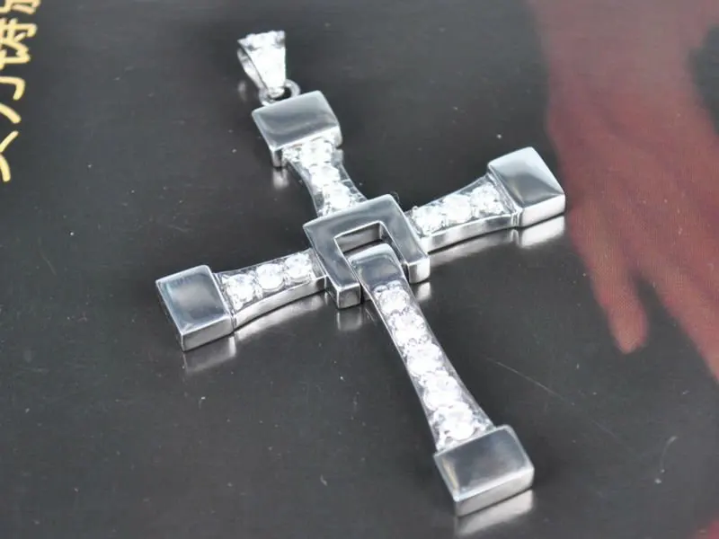 

Free Shipping - Biggest Size! Fast Furious Five 925 Silver Cross Pendant For Vin Diesel Dominic Toretto Cross Necklace